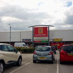 Poundstretcher - Poundstretcher, St. Helens
