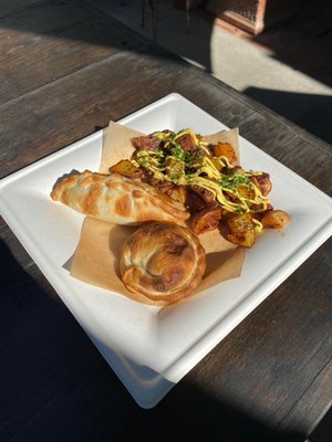 Buena Onda Empanadas | Restaurant • Catering • Events by null