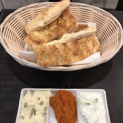 Pizzeria Kocak - Complimentary bread and dips.
