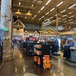 Bass Pro Shops
