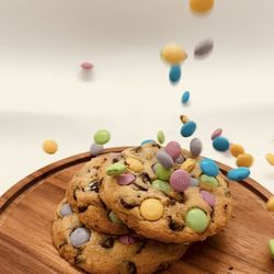 The Cookie Tin - M&M