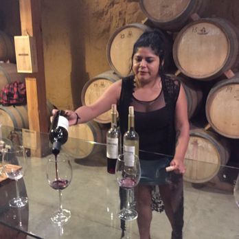 Vena Cava Vinícola - A wine tasting. She was a little put off by Los Americanos. Sorry... - Wineries Near Me - Guadalupe, BCN