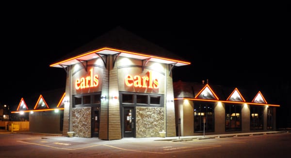 EARLS KITCHEN + BAR - Updated January 2025 - 16 Photos & 32 Reviews - 2111 Gaetz Avenue, Red ...