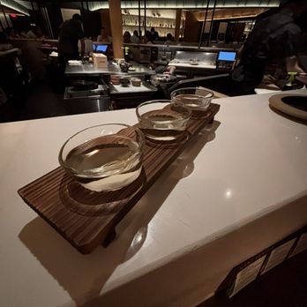 Noriko Handroll Bar - Sake Flight - Sushi Bars Near Me - Chicago, Illinois