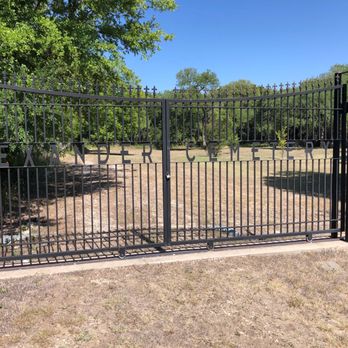 Alexander Cemetery - Entrance gate - Funeral Services & Cemeteries Near Me - Cuero, Texas