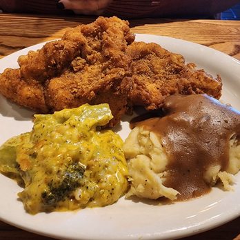 Cracker Barrel Old Country Store - Southern Fried Chicken - Breakfast & Brunch Near Me - Clinton, New Jersey