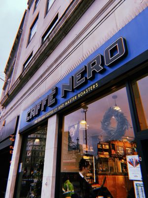 Caffè Nero by null