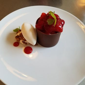 Eden - Strawberry Shortcake - New American Near Me - Chicago, Illinois