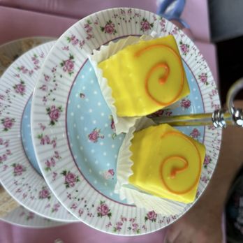 Lovejoy's Restaurant & Tea Room - Petit fours - Tea Rooms Near Me - Florence, Oregon