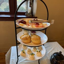 Auntie Rae's Sweets and Tea Parties