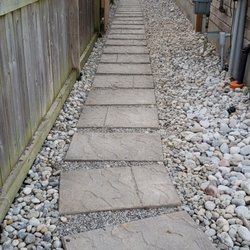 Silver Leaf Nursery & Garden Centre - Easy access to the back yard with simple paving.