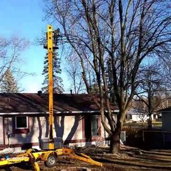 Mike's Dirtwork - Mike's Dirtworks taking out a large tree.