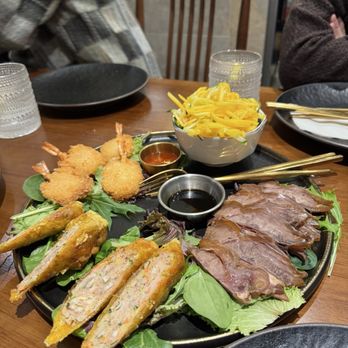 Jing Chinese Restaurant - Chinese Near Me - Toronto, Ontario