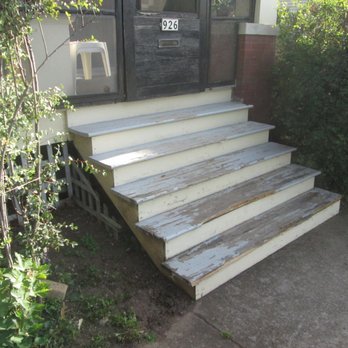 Small Jobs By Bob - old steps before new treads and railing - Handyman Near Me - Oshkosh, Wisconsin Small Jobs By Bob - old steps before new treads and railing - Handyman Near Me - Oshkosh, Wisconsin