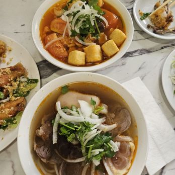 Mien Trung Restaurant - bun rieu and bun bo hue - Vietnamese Near Me - San Diego, California