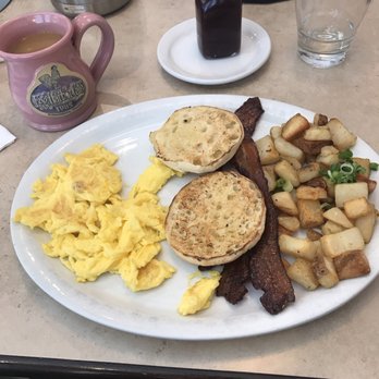 Egg Harbor Cafe - Breakfast & Brunch Near Me - Schaumburg, Illinois Egg Harbor Cafe - Breakfast & Brunch Near Me - Schaumburg, Illinois