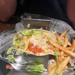 Shrimp tacos... all fixing were fresh and it was delicious Shrimp tacos... all fixing were fresh and it was delicious