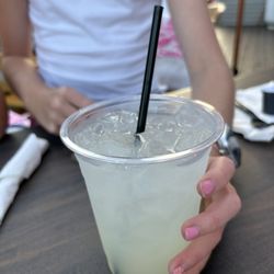Lakeside Tavern & Marina - Lemonade