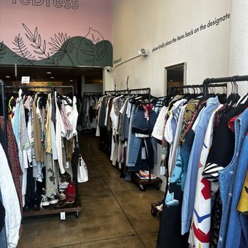 Dresscue  - Wide selection. - Used, Vintage & Consignment Near Me - Los Angeles, California