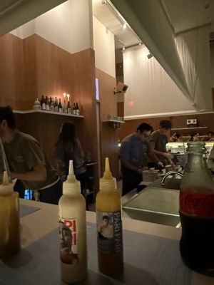 PARI PARI Handroll Bar by null