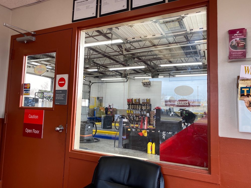 JIFFY LUBE Updated October 2024 20 Reviews 2801 S Street, Amarillo, Texas Oil