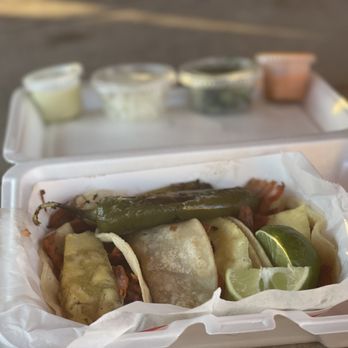 El Buen Sason - Al pastor taco - Food Trucks Near Me El Buen Sason - Al pastor taco - Food Trucks Near Me