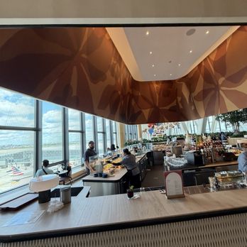 Capital One Landing at LGA - Airport Lounges Near Me - Flushing, New York