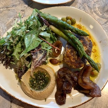 Jardin - Roasted saffron chicken breast, grilled onions, hummus, salad, asparagus - Mediterranean Near Me - San Antonio, Texas Jardin - Roasted saffron chicken breast, grilled onions, hummus, salad, asparagus - Mediterranean Near Me - San Antonio, Texas