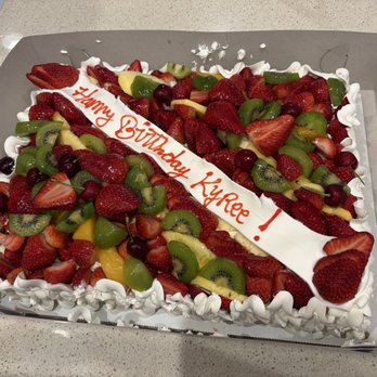 Long Phung Bakery - 1/2 sheet cake - Bakeries Near Me - Westminster, California Long Phung Bakery - 1/2 sheet cake - Bakeries Near Me - Westminster, California