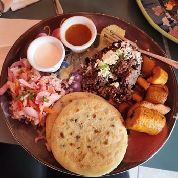 Manitas Cafe - Pupusas Plate - Salvadoran Near Me - San Francisco, California Manitas Cafe - Pupusas Plate - Salvadoran Near Me - San Francisco, California