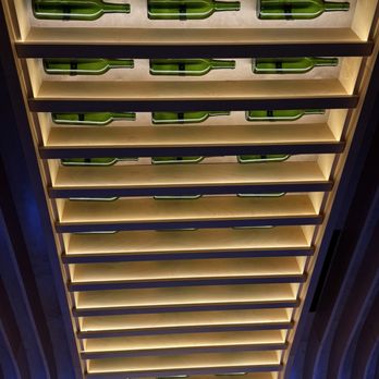 Luminescent - How amazing is this decor - Coffee & Tea Near Me - Orlando, Florida