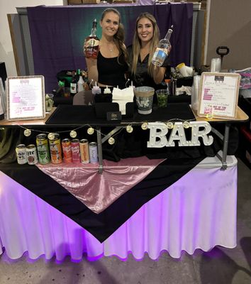 Licensed for Corporate Events - As a fully licensed mobile bar we can supply an open bar for your corporate event. Licensed for Corporate Events - As a fully licensed mobile bar we can supply an open bar for your corporate event.