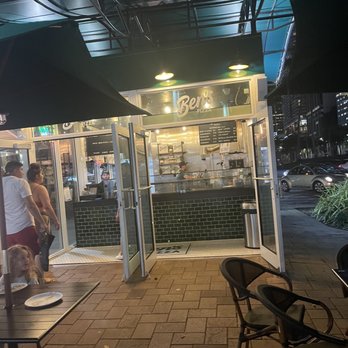Ben's pizza - A guy who needs retraining! - Pizza Near Me - Miami, Florida Ben's pizza - A guy who needs retraining! - Pizza Near Me - Miami, Florida