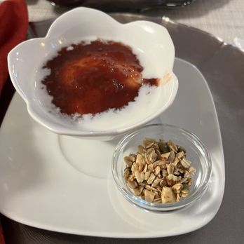 Le Pimbina - Breakfast with homemade Jam - Bed & Breakfast Near Me - Mont-Tremblant, Quebec Le Pimbina - Breakfast with homemade Jam - Bed & Breakfast Near Me - Mont-Tremblant, Quebec