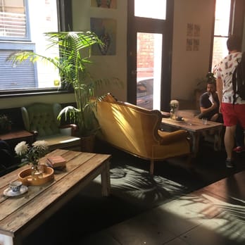Electric Light Hotel & Producers Bar - Bars Near Me - Adelaide, SA