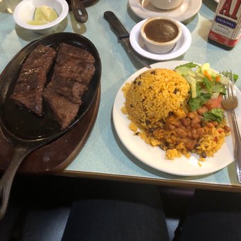 El Sabor Dominicano - Latin American Near Me - Freeport, New York