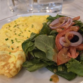 Mood Restaurant & Cafe - Mediterranean Omelet - Coffee & Tea Near Me - Boston, Massachusetts