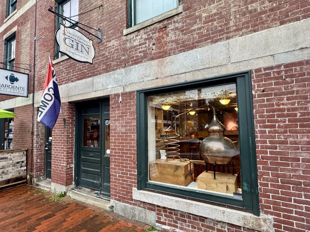 Sweetgrass Winery & Distillery Old Port Tasting Room and Shop - vineyard in Portland, ME