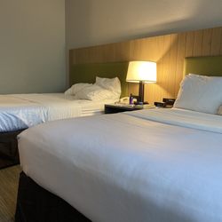Country Inn & Suites by Radisson, Germantown, WI - Clean room!
