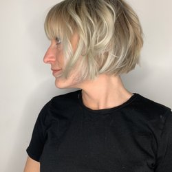 Amanda @ Vibe Salon - Balayage bob