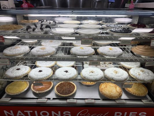 Nation's Giant Hamburgers & Great Pies by null