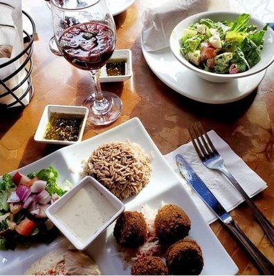 Lebanese Taverna by null