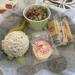 Scoop Meal with Lauryn's Lemon Basil and Broccoli Salad