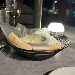 Francesca's Italian Kitchen - Fresh bread