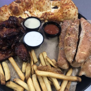 Chuck E. Cheese - Large Appetizer Sampler for 4-6 people - Pizza Near Me - Laurel, Maryland