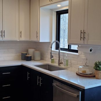 Enchanted Rock Granite Fabricators - Our quartz countertops are perfect! - Countertop Installation Near Me - Stonewall, Texas Enchanted Rock Granite Fabricators - Our quartz countertops are perfect! - Countertop Installation Near Me - Stonewall, Texas