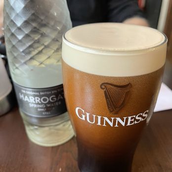 The Queen's Arms - Guinness - Pubs Near Me - London, XGL The Queen's Arms - Guinness - Pubs Near Me - London, XGL