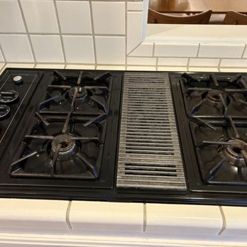 Tranquil Home - Stove from the 90s, scum marks and those tough food stains removed. - Home Cleaning Near Me - San Diego, California Tranquil Home - Stove from the 90s, scum marks and those tough food stains removed. - Home Cleaning Near Me - San Diego, California