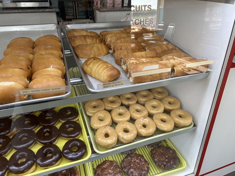 Best Donuts and Kolaches Logo