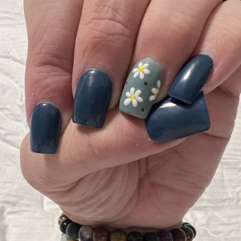 NailzBizarre - Acrylics with nail art - Nail Salons Near Me - Thornton, Colorado
